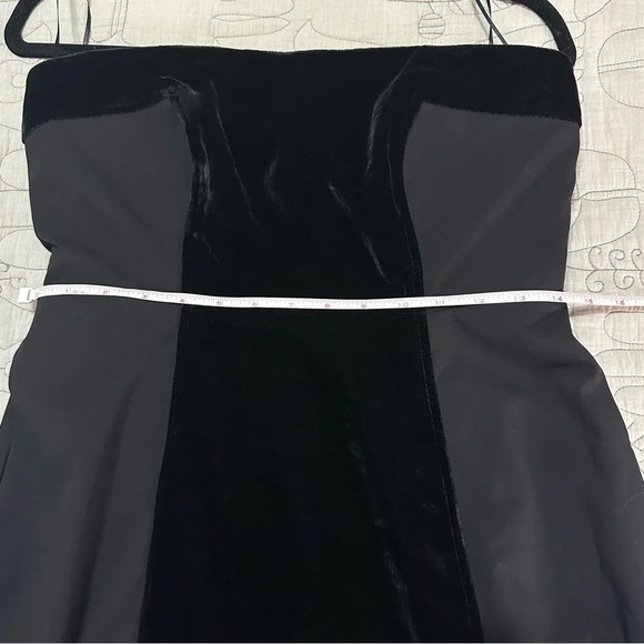 NWOT Du Paradis Geneva Mixed Media Strapless Midi Dress S Black Velvet Crepe - Picture 11 of 11